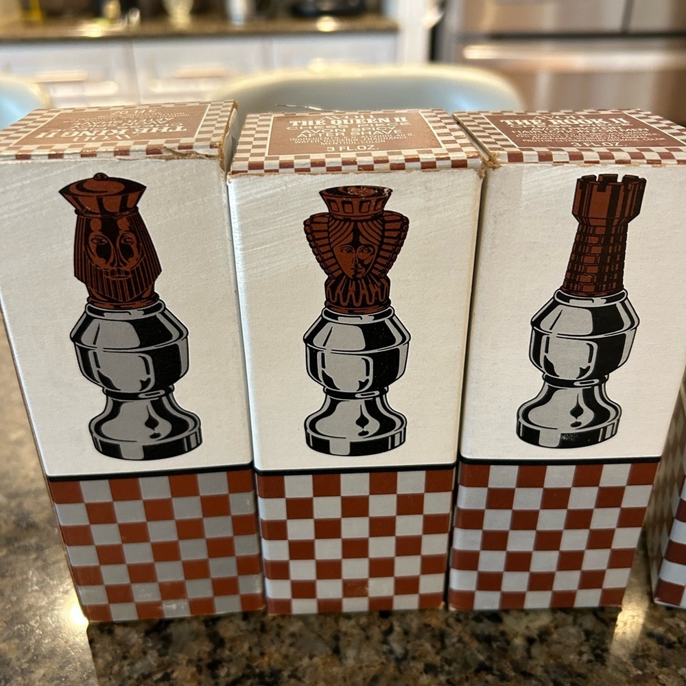 Avon Chess Men’s Spicy After Shave (6 items 3 oz each) In Boxes with After Shave - Picture 6 of 10